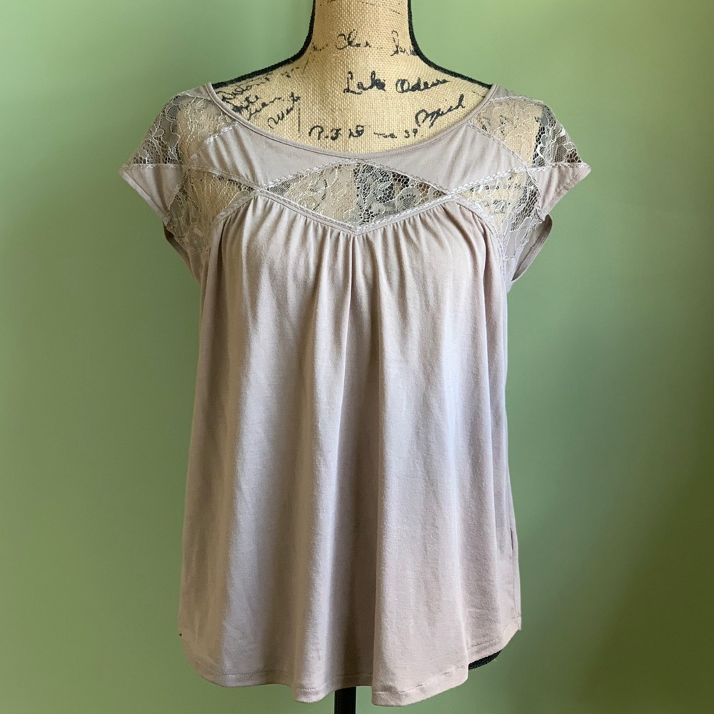 American Eagle Lace Top